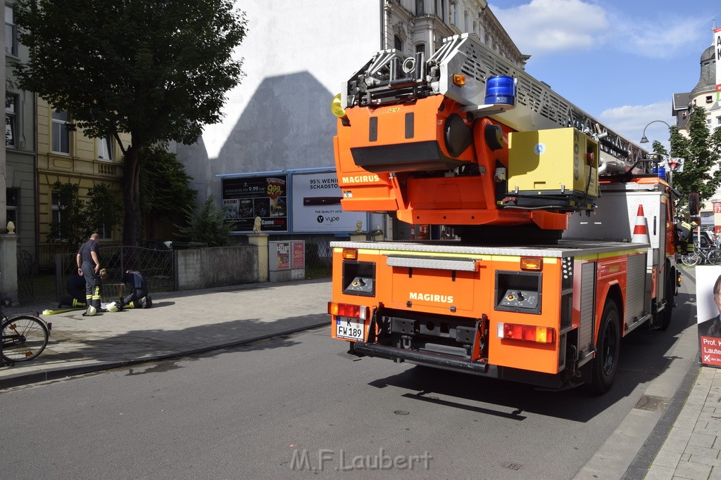 Feuer 1 Koeln Muelheim Berlinerstr P03.JPG - Miklos Laubert